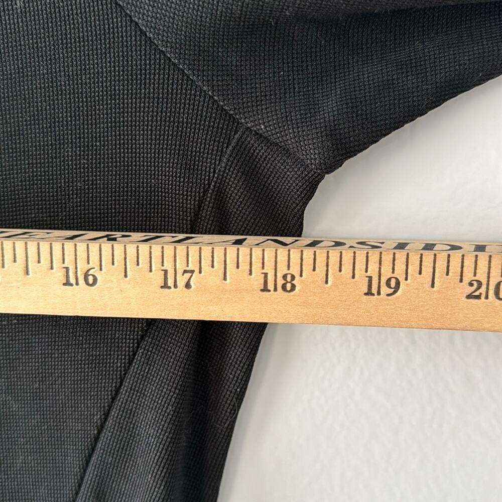 Patagonia Common Threads 1/4 Zip Black Size Small - Picture 6 of 7